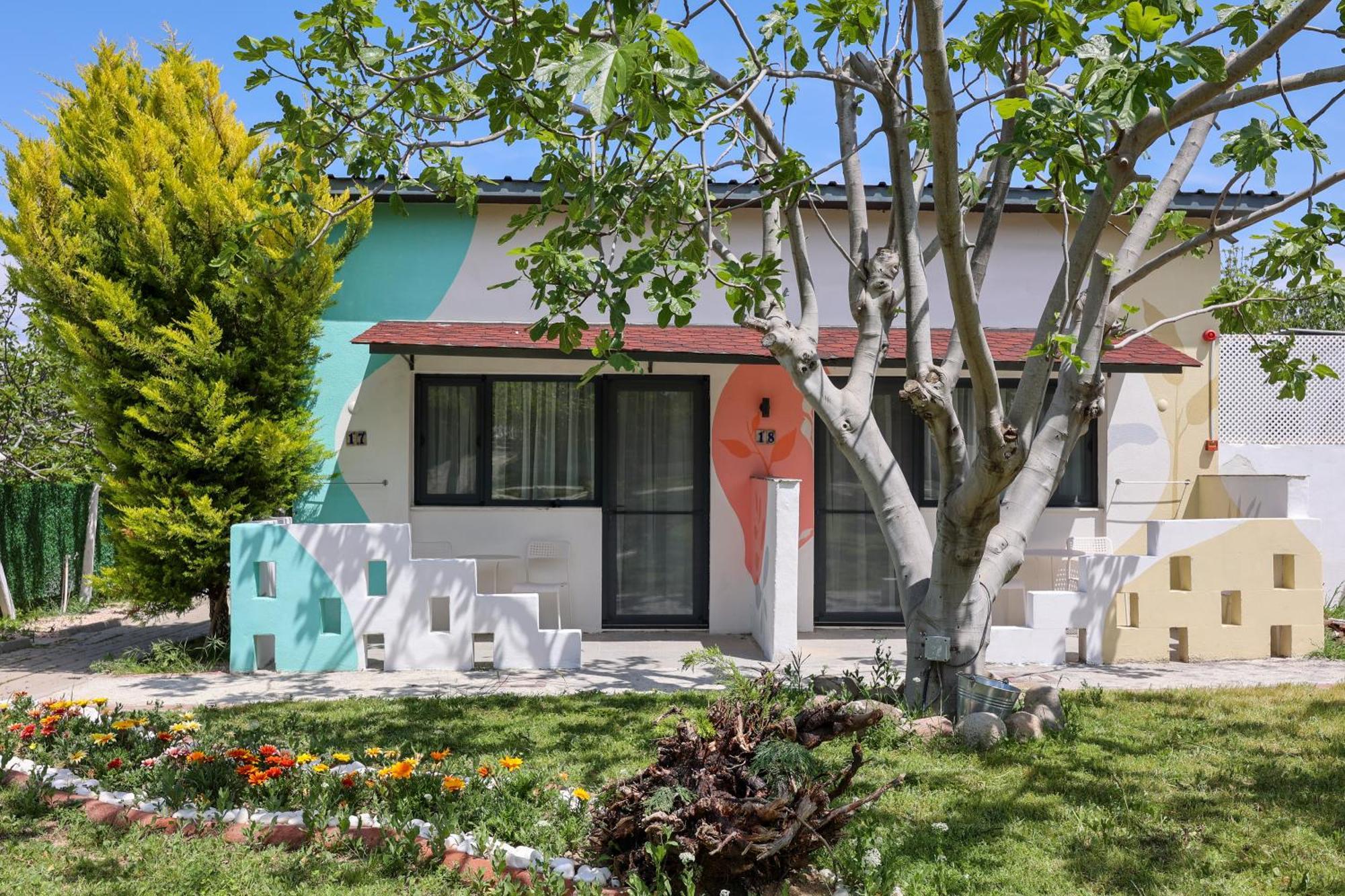 Enki Suess Alacatı Bagian luar foto